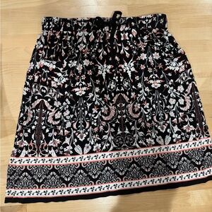 Max Studio stretchy skirt with pockets. Brand new with tags!